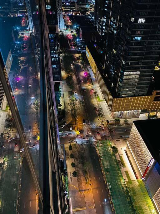 Cosy Executive 1 Bedroom Uptown Parksuites Ultra Fast Internet Manila Exterior foto