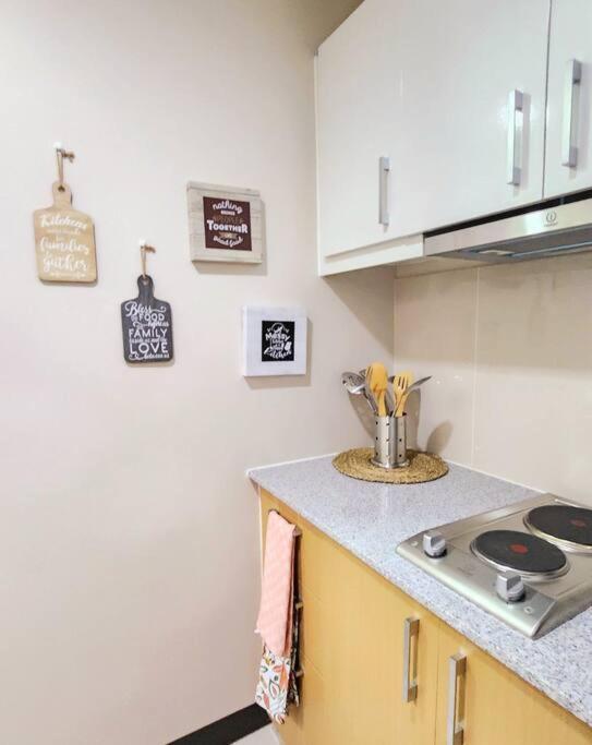 Cosy Executive 1 Bedroom Uptown Parksuites Ultra Fast Internet Manila Exterior foto