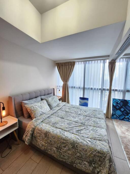 Cosy Executive 1 Bedroom Uptown Parksuites Ultra Fast Internet Manila Exterior foto