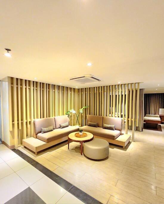 Cosy Executive 1 Bedroom Uptown Parksuites Ultra Fast Internet Manila Exterior foto